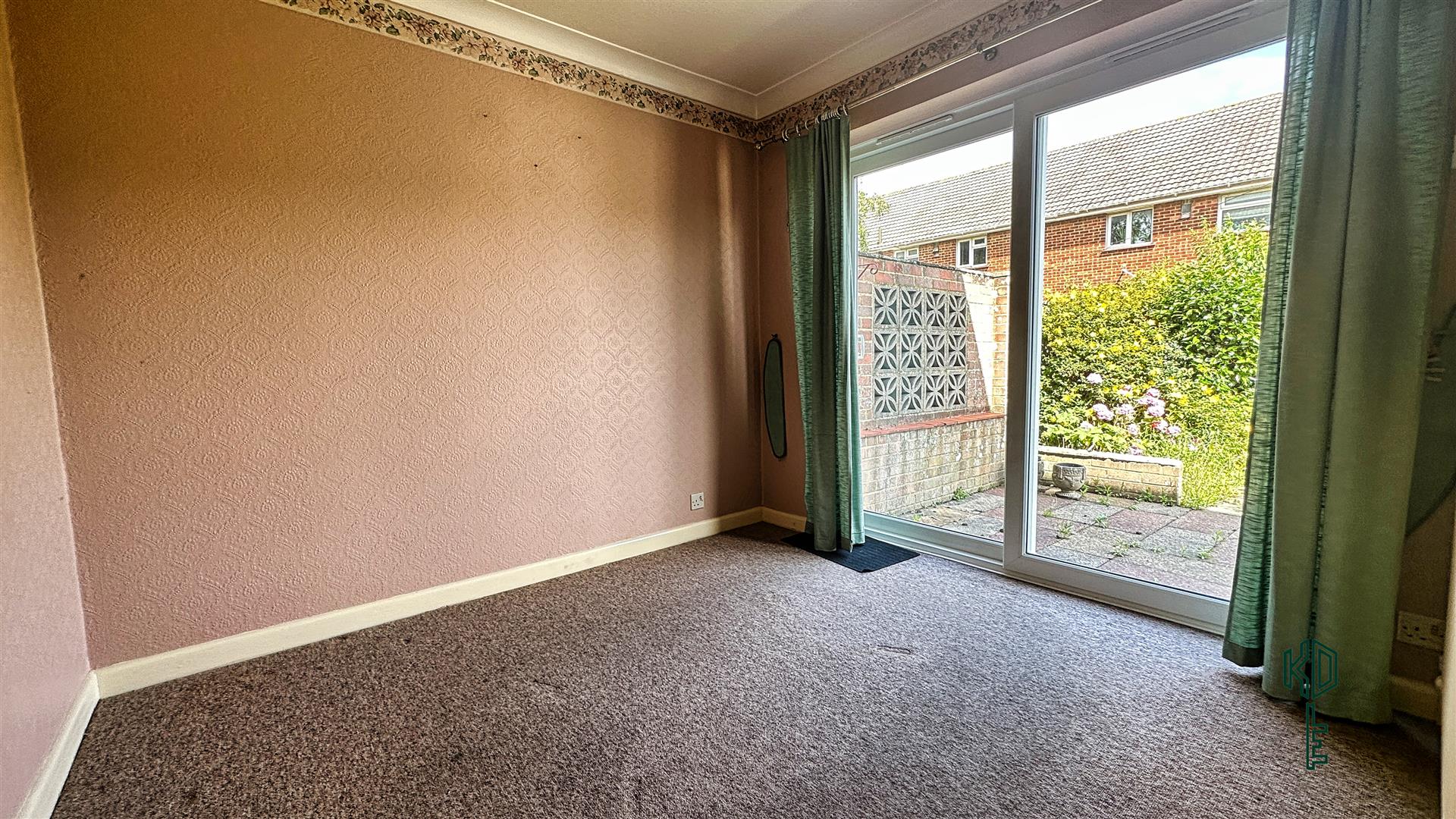 3 Bedroom House Stanley Green Road, Poole